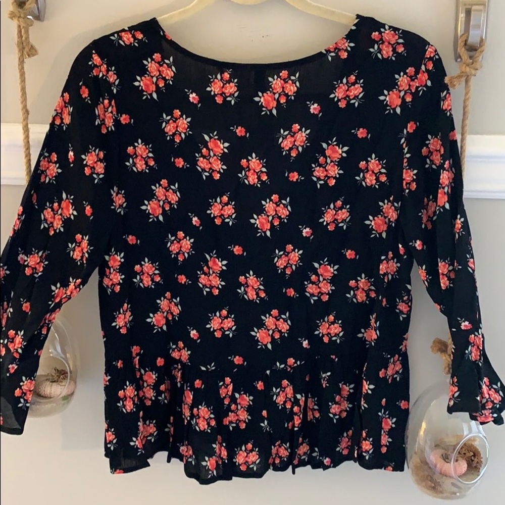 H&M Top - Picture 4 of 4